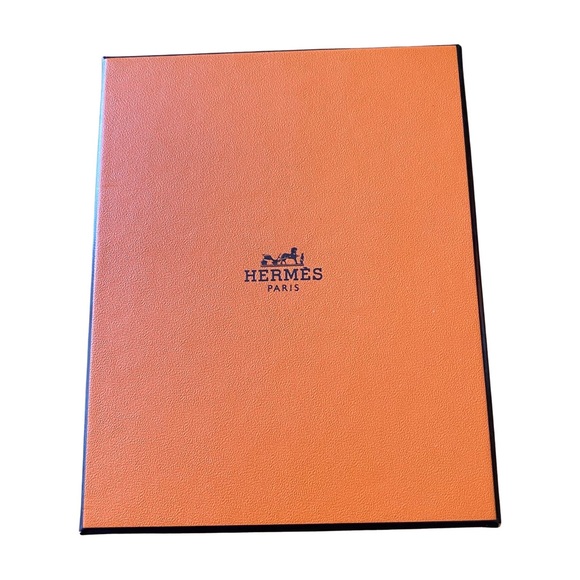 Hermes Epsom Leather Passport Cover - Rose Azalee Tarmac PM - Picture 2 of 16